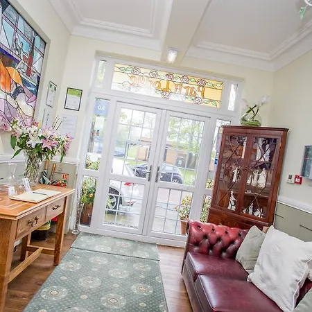 Park Lodge Guest House-2